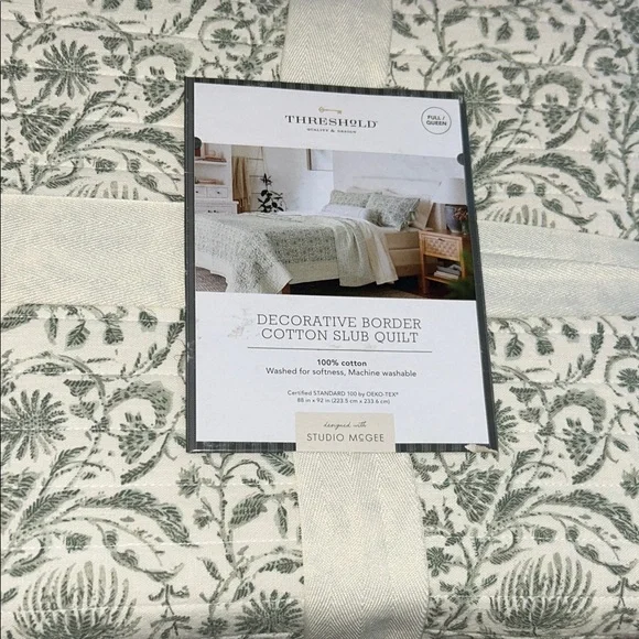 Studio McGee Decorated Border Cotton Slub Print Quilt , Light Teal Green - Picture 1 of 16